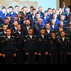 Герой России Евгений Поддубный встретился с кадетами в Петрозаводске